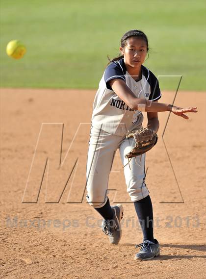 Thumbnail 3 in Trabuco Hills vs Northwood (Timberwolf Classic) photogallery.