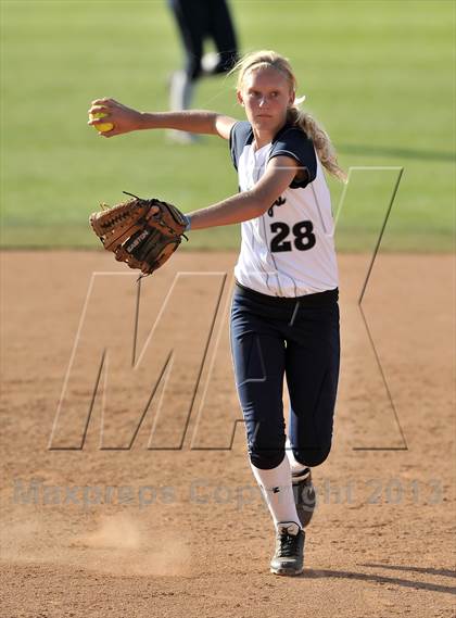 Thumbnail 3 in Trabuco Hills vs Northwood (Timberwolf Classic) photogallery.