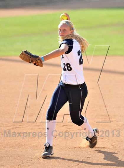 Thumbnail 1 in Trabuco Hills vs Northwood (Timberwolf Classic) photogallery.