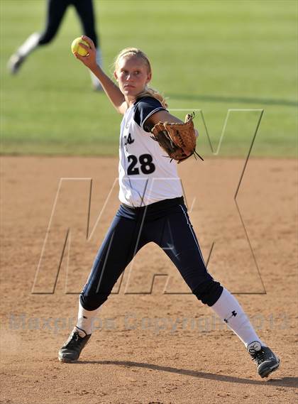 Thumbnail 2 in Trabuco Hills vs Northwood (Timberwolf Classic) photogallery.