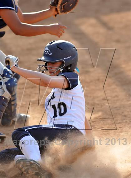Thumbnail 3 in Trabuco Hills vs Northwood (Timberwolf Classic) photogallery.