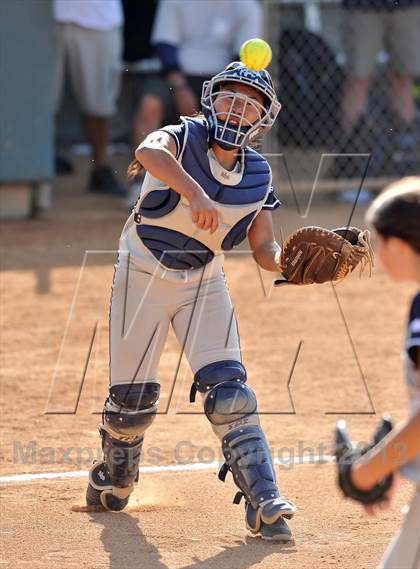 Thumbnail 2 in Trabuco Hills vs Northwood (Timberwolf Classic) photogallery.