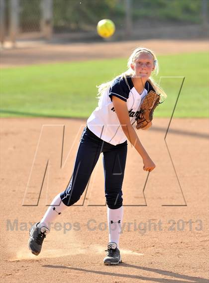 Thumbnail 1 in Trabuco Hills vs Northwood (Timberwolf Classic) photogallery.