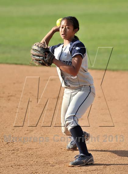 Thumbnail 1 in Trabuco Hills vs Northwood (Timberwolf Classic) photogallery.