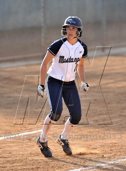 Thumbnail 1 in Trabuco Hills vs Northwood (Timberwolf Classic) photogallery.