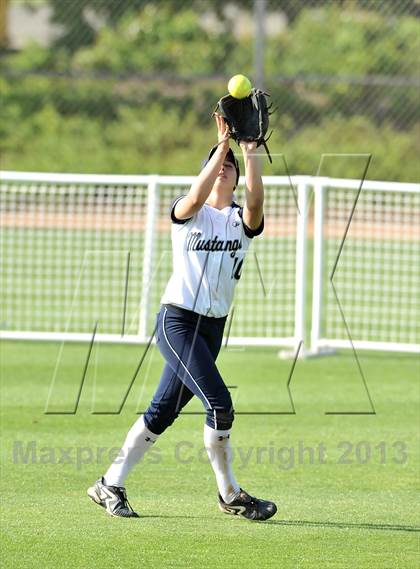 Thumbnail 3 in Trabuco Hills vs Northwood (Timberwolf Classic) photogallery.