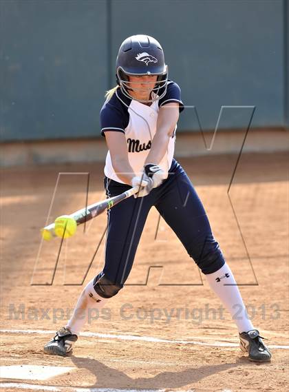 Thumbnail 3 in Trabuco Hills vs Northwood (Timberwolf Classic) photogallery.