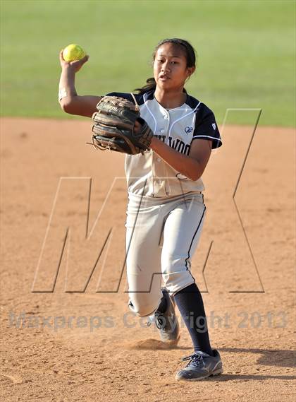 Thumbnail 1 in Trabuco Hills vs Northwood (Timberwolf Classic) photogallery.