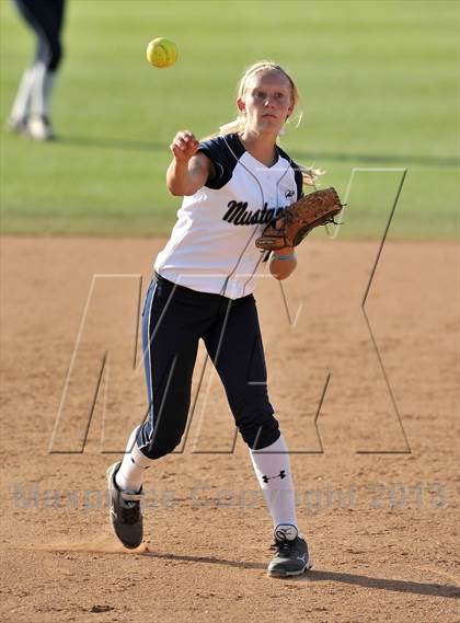 Thumbnail 1 in Trabuco Hills vs Northwood (Timberwolf Classic) photogallery.