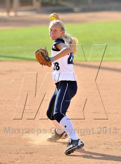 Thumbnail 1 in Trabuco Hills vs Northwood (Timberwolf Classic) photogallery.