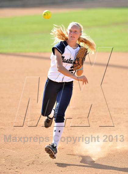 Thumbnail 3 in Trabuco Hills vs Northwood (Timberwolf Classic) photogallery.