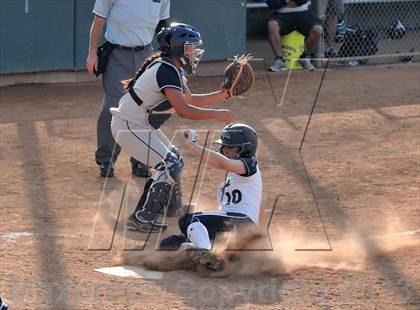 Thumbnail 3 in Trabuco Hills vs Northwood (Timberwolf Classic) photogallery.