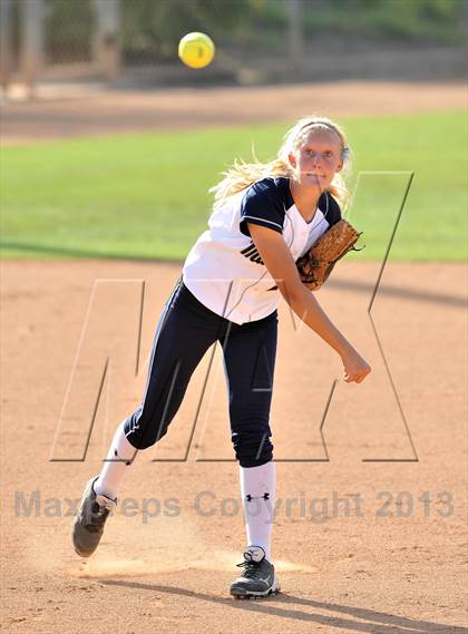 Thumbnail 3 in Trabuco Hills vs Northwood (Timberwolf Classic) photogallery.