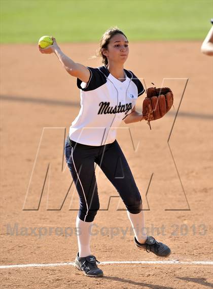 Thumbnail 1 in Trabuco Hills vs Northwood (Timberwolf Classic) photogallery.