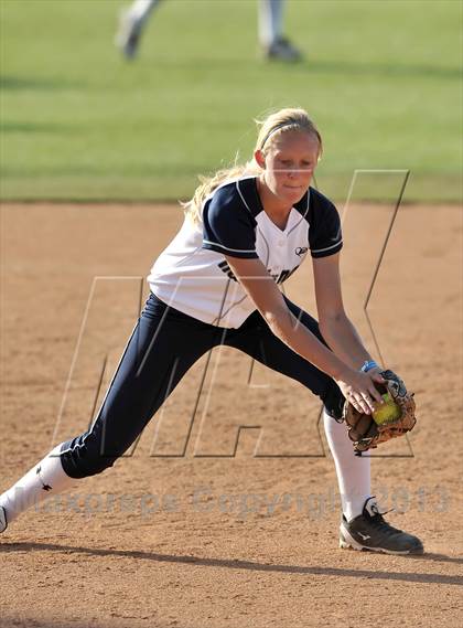 Thumbnail 1 in Trabuco Hills vs Northwood (Timberwolf Classic) photogallery.