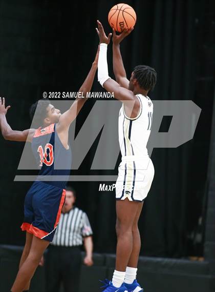 Thumbnail 2 in West Ranch vs  Roosevelt (The Warrior Showcase) photogallery.