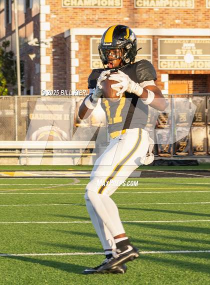 Thumbnail 3 in St. Thomas Aquinas @ American Heritage photogallery.