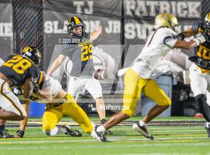 Thumbnail 3 in St. Thomas Aquinas @ American Heritage photogallery.