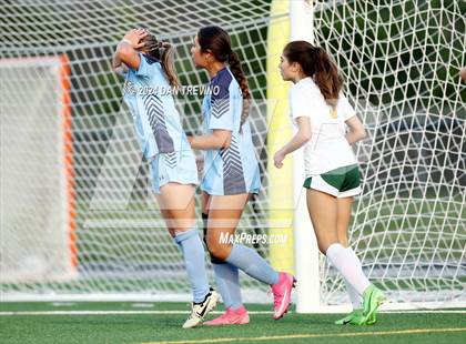 Thumbnail 2 in Great Bridge vs First Colonial (VHSL 5A Semifinal) photogallery.