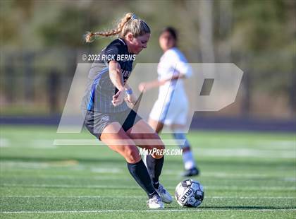 Thumbnail 2 in Grand Oaks vs Westfield (UIL 6A Bi-District Area Playoff) photogallery.