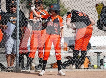 Thumbnail 3 in South Pasadena vs Monrovia photogallery.