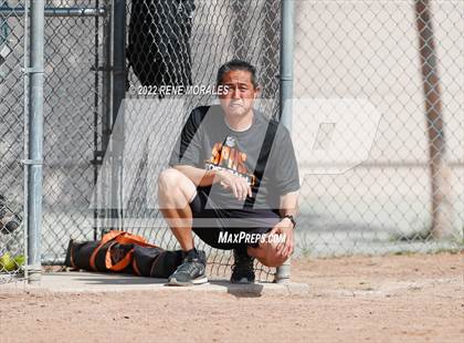 Thumbnail 2 in South Pasadena vs Monrovia photogallery.
