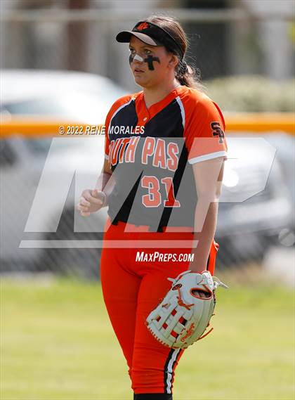 Thumbnail 3 in South Pasadena vs Monrovia photogallery.