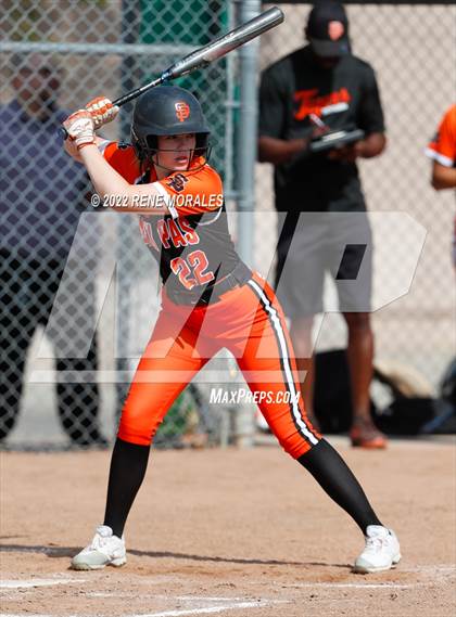 Thumbnail 3 in South Pasadena vs Monrovia photogallery.