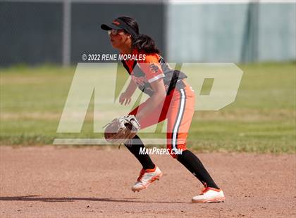 Thumbnail 2 in South Pasadena vs Monrovia photogallery.