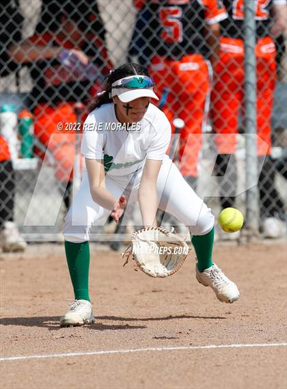 Thumbnail 1 in South Pasadena vs Monrovia photogallery.