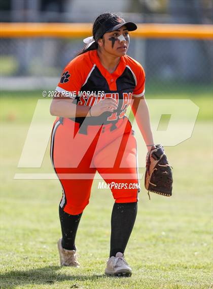 Thumbnail 1 in South Pasadena vs Monrovia photogallery.