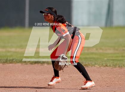 Thumbnail 1 in South Pasadena vs Monrovia photogallery.