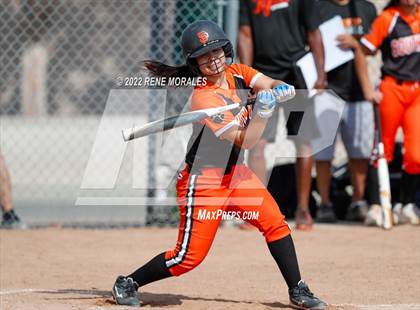 Thumbnail 1 in South Pasadena vs Monrovia photogallery.