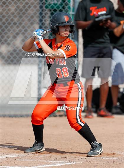 Thumbnail 1 in South Pasadena vs Monrovia photogallery.