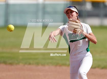 Thumbnail 1 in South Pasadena vs Monrovia photogallery.