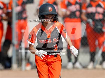 Thumbnail 3 in South Pasadena vs Monrovia photogallery.