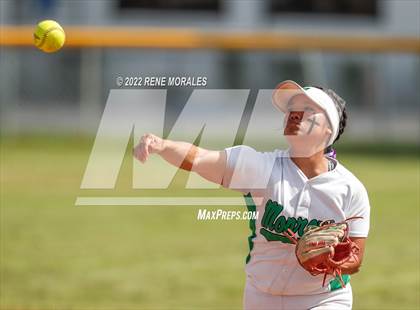 Thumbnail 1 in South Pasadena vs Monrovia photogallery.