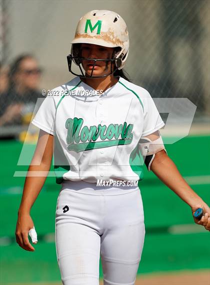 Thumbnail 1 in South Pasadena vs Monrovia photogallery.