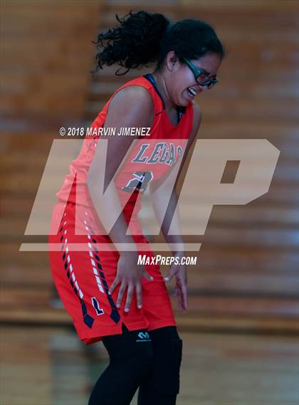 Thumbnail 2 in Carson vs Legacy (CIF Div 1 Final) photogallery.
