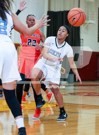 Thumbnail 3 in Carson vs Legacy (CIF Div 1 Final) photogallery.