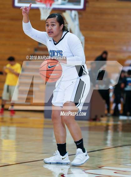 Thumbnail 1 in Carson vs Legacy (CIF Div 1 Final) photogallery.