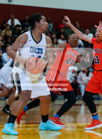 Thumbnail 3 in Carson vs Legacy (CIF Div 1 Final) photogallery.