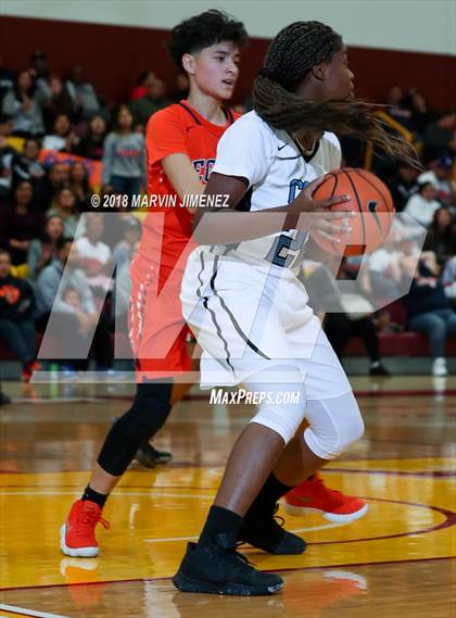 Thumbnail 1 in Carson vs Legacy (CIF Div 1 Final) photogallery.