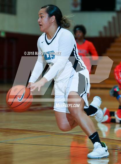 Thumbnail 1 in Carson vs Legacy (CIF Div 1 Final) photogallery.