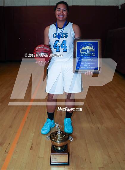 Thumbnail 1 in Carson vs Legacy (CIF Div 1 Final) photogallery.