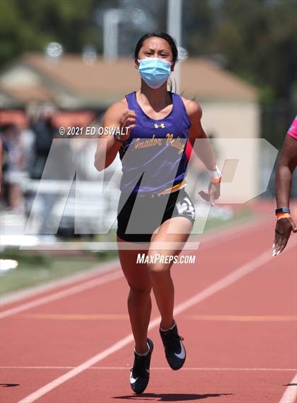 Thumbnail 2 in Pittsburg Relays (100 Meter/100 Meter Hurdles) photogallery.
