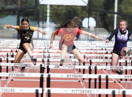 Thumbnail 2 in Pittsburg Relays (100 Meter/100 Meter Hurdles) photogallery.