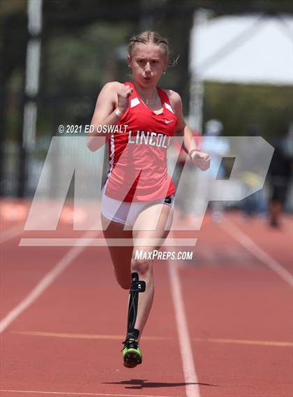 Thumbnail 3 in Pittsburg Relays (100 Meter/100 Meter Hurdles) photogallery.