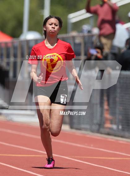Thumbnail 3 in Pittsburg Relays (100 Meter/100 Meter Hurdles) photogallery.