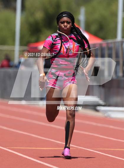 Thumbnail 2 in Pittsburg Relays (100 Meter/100 Meter Hurdles) photogallery.